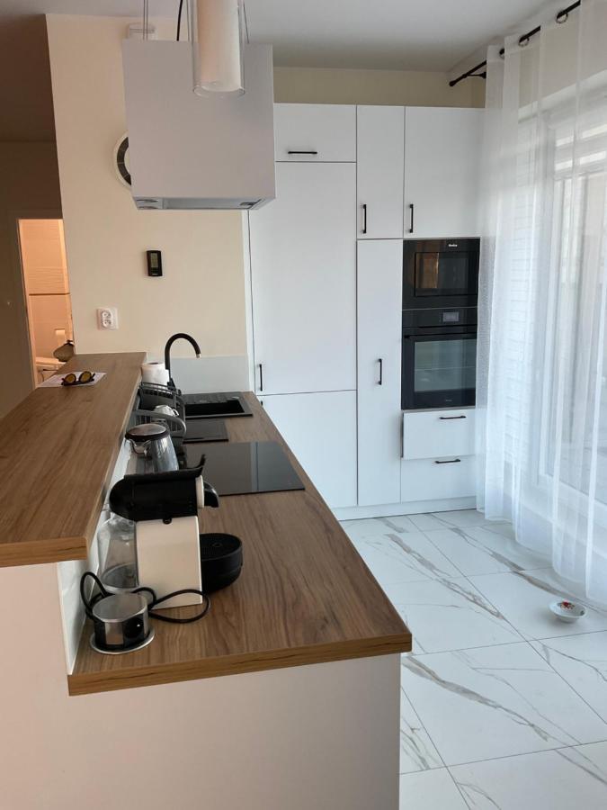 Apartament „Dwie Wieze” Apartment Katowice Bagian luar foto